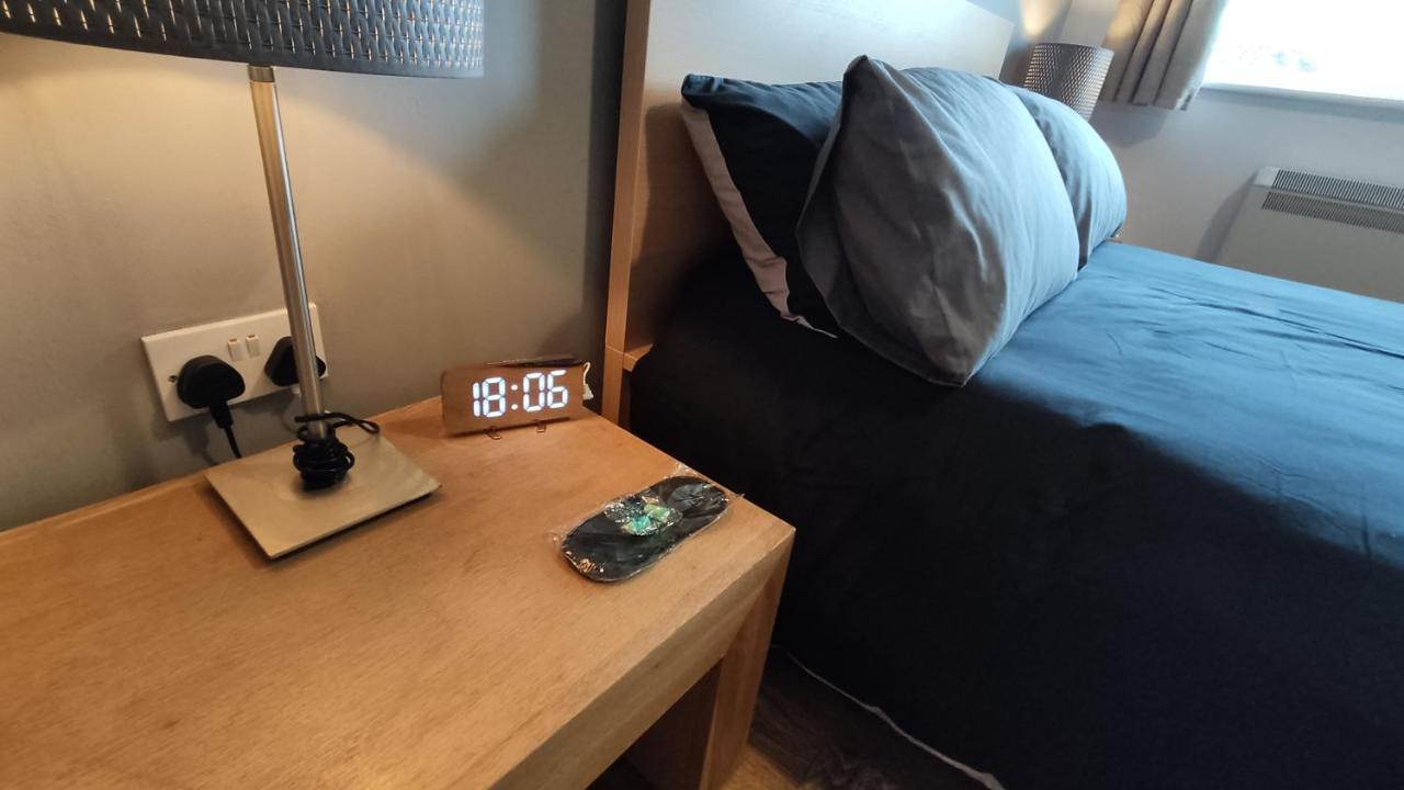 Modern 1-Bed Flat In Wigan公寓 外观 照片