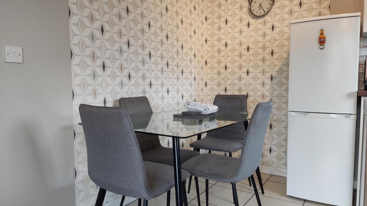 Modern 1-Bed Flat In Wigan公寓 外观 照片